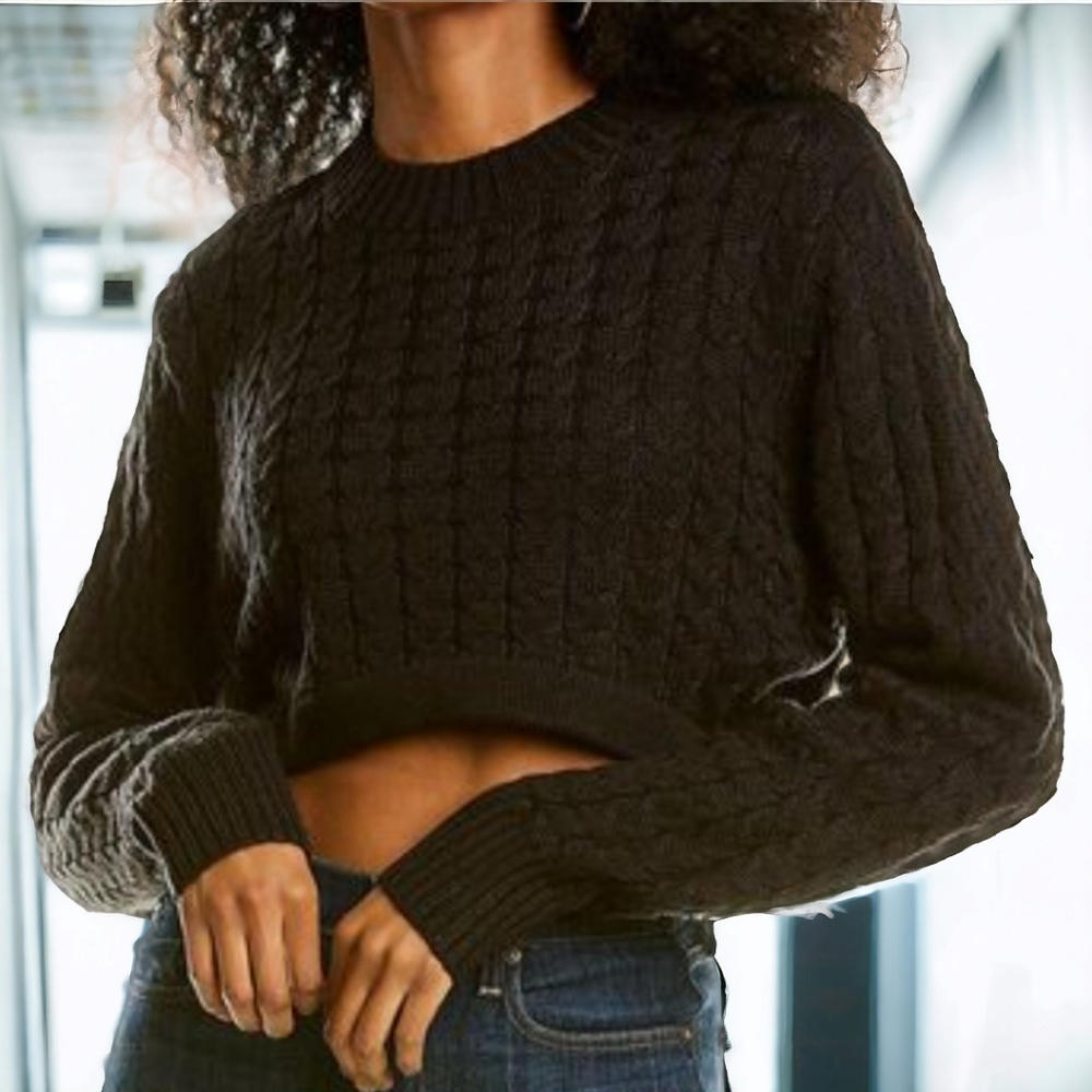 NWT DANIEL BERNSTEIN ( S ) Black Moc Neck Crop Cable Knit Sweater
